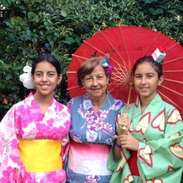 Family kimono party